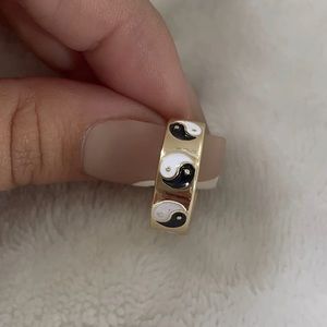 Yin - Yang Ring
